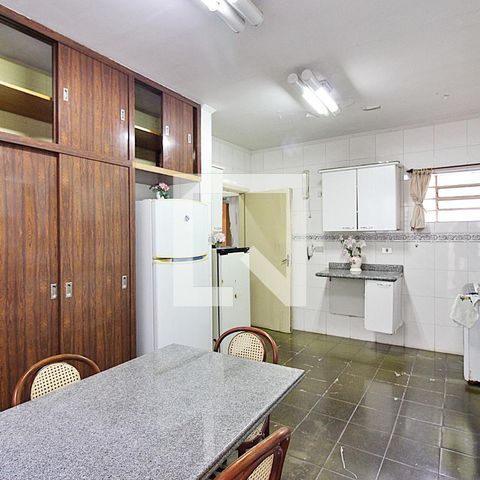 Casa para alugar com 171m², 2 quartos e 3 vagasCozinha