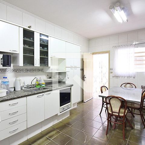 Casa para alugar com 171m², 2 quartos e 3 vagasCozinha