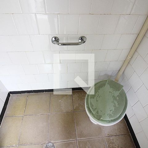 Casa para alugar com 171m², 2 quartos e 3 vagasBanheiro de Serviço