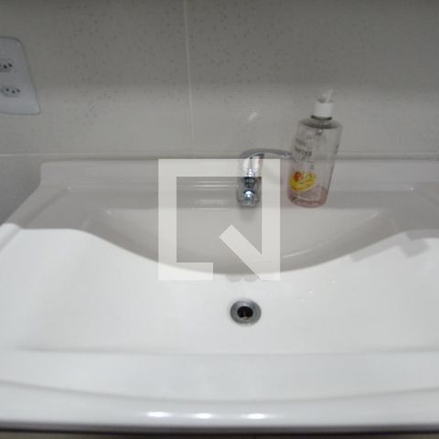 Apartamento à venda com 101m², 2 quartos e 1 vagaBanheiro da Suíte
