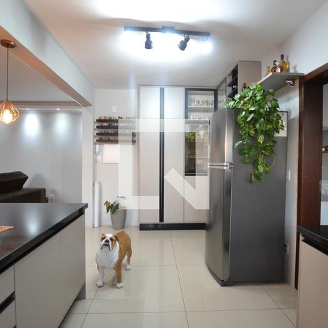 Apartamento à venda com 101m², 2 quartos e 1 vagaCozinha
