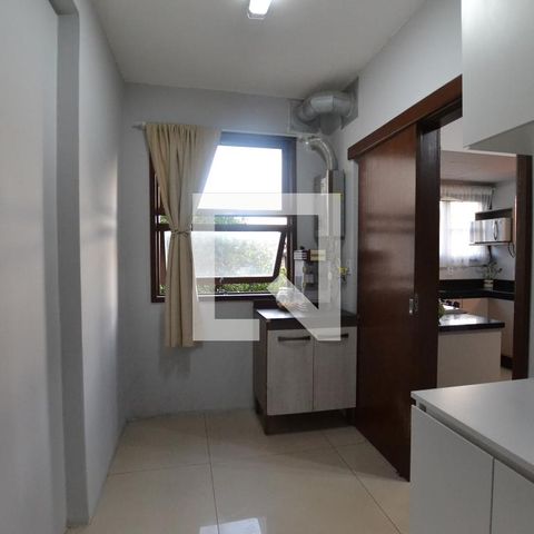 Apartamento à venda com 101m², 2 quartos e 1 vagaÁrea de Serviço
