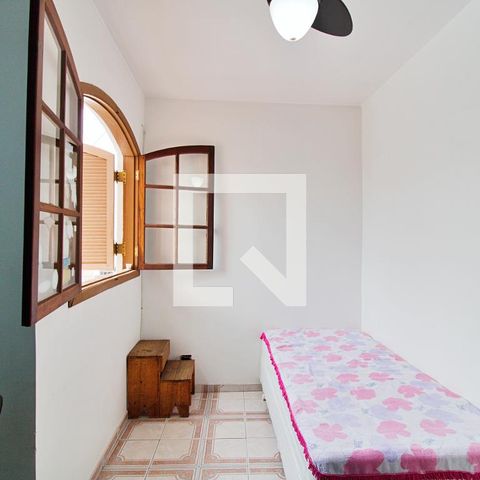 Casa à venda com 210m², 3 quartos e 2 vagasQuarto 2