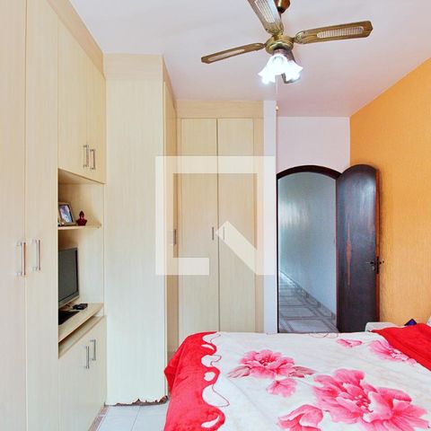 Casa à venda com 210m², 3 quartos e 2 vagasSuíte 