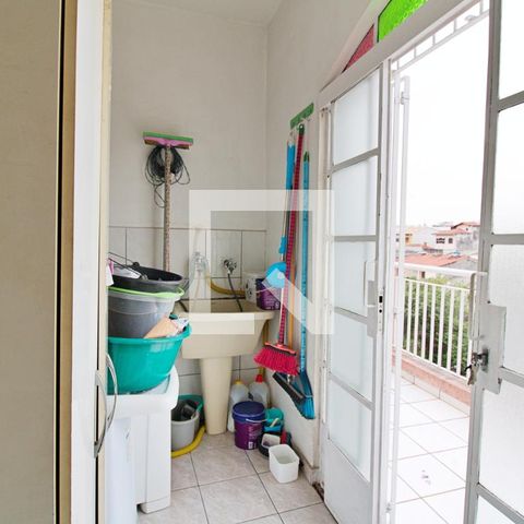 Casa à venda com 210m², 3 quartos e 2 vagasÁrea de Serviço