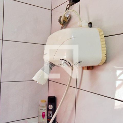Casa à venda com 210m², 3 quartos e 2 vagasBanheiro