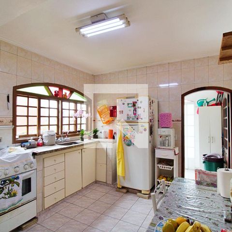 Casa à venda com 210m², 3 quartos e 2 vagasCozinha