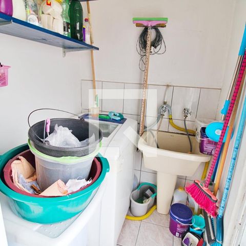 Casa à venda com 210m², 3 quartos e 2 vagasÁrea de Serviço