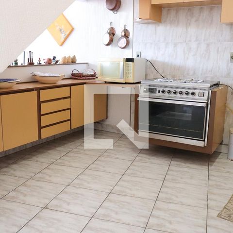 Casa à venda com 500m², 4 quartos e 3 vagas Casa à venda com 500m², 4 quartos e 3 vagasCozinha 2