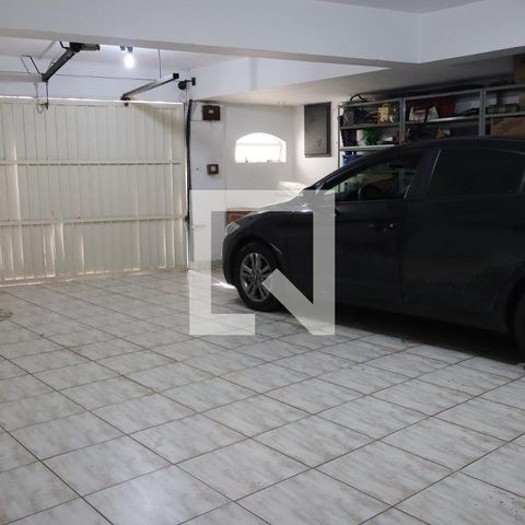 Casa à venda com 500m², 4 quartos e 3 vagas Casa à venda com 500m², 4 quartos e 3 vagasGaragem