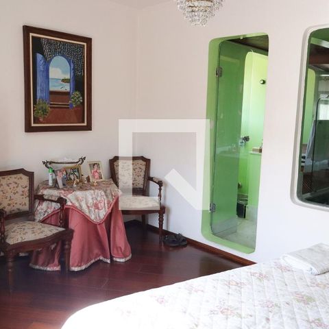 Casa à venda com 500m², 4 quartos e 3 vagas Casa à venda com 500m², 4 quartos e 3 vagasSuíte 1