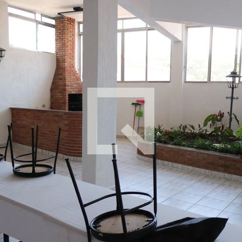 Casa à venda com 500m², 4 quartos e 3 vagas Casa à venda com 500m², 4 quartos e 3 vagasvaranda