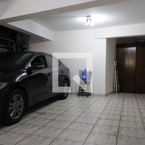 Casa à venda com 500m², 4 quartos e 3 vagas Casa à venda com 500m², 4 quartos e 3 vagasGaragem