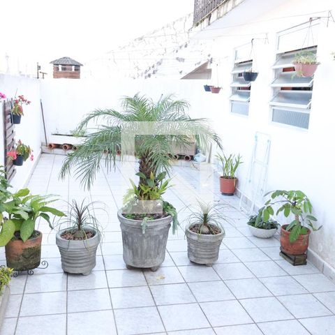 Casa à venda com 500m², 4 quartos e 3 vagas Casa à venda com 500m², 4 quartos e 3 vagasvaranda