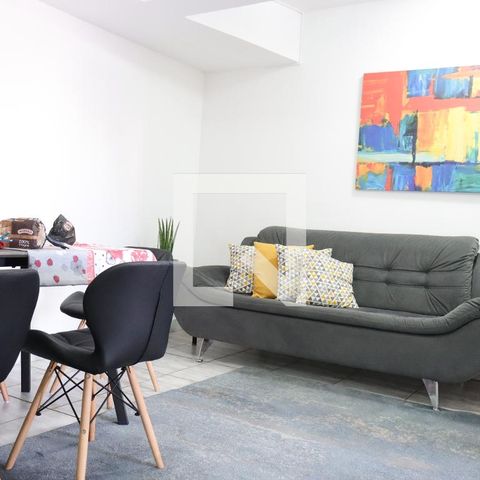Casa à venda com 500m², 4 quartos e 3 vagas Casa à venda com 500m², 4 quartos e 3 vagasSala 2