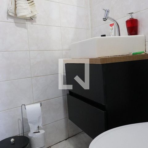 Casa à venda com 500m², 4 quartos e 3 vagas Casa à venda com 500m², 4 quartos e 3 vagasBanheiro 2