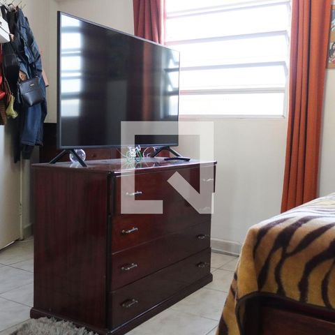 Casa à venda com 500m², 4 quartos e 3 vagas Casa à venda com 500m², 4 quartos e 3 vagasQuarto