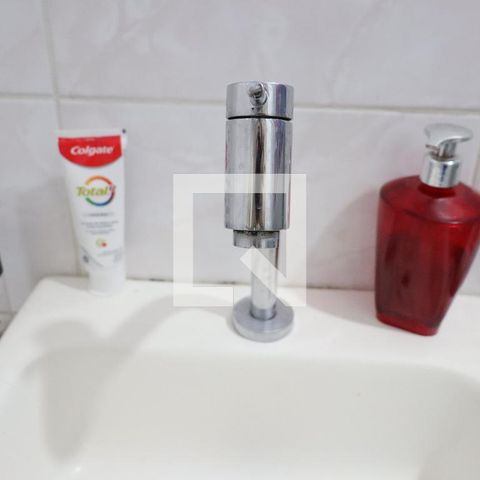 Casa à venda com 500m², 4 quartos e 3 vagas Casa à venda com 500m², 4 quartos e 3 vagasBanheiro 2