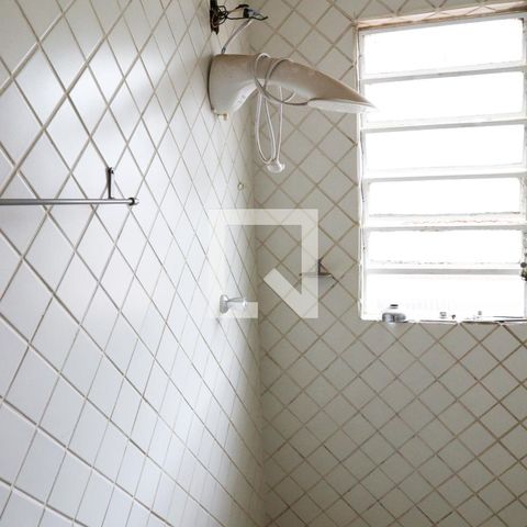 Casa à venda com 420m², 4 quartos e 4 vagasBanheiro da Suíte