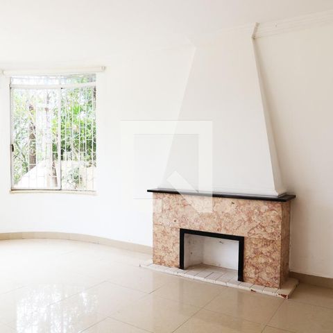 Casa à venda com 420m², 4 quartos e 4 vagasSala