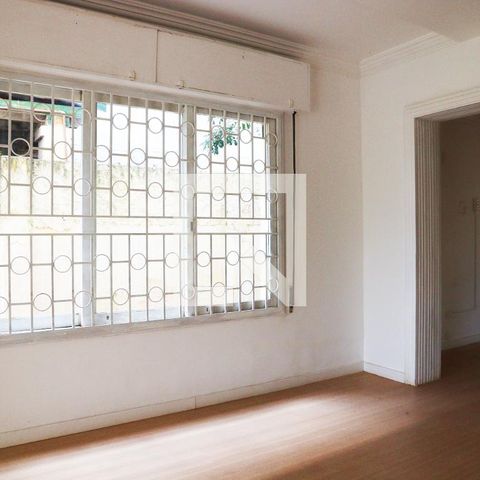 Casa à venda com 420m², 4 quartos e 4 vagasSala