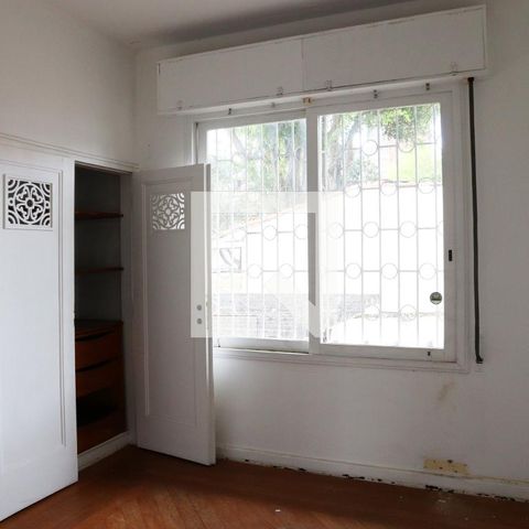 Casa à venda com 420m², 4 quartos e 4 vagasSuíte
