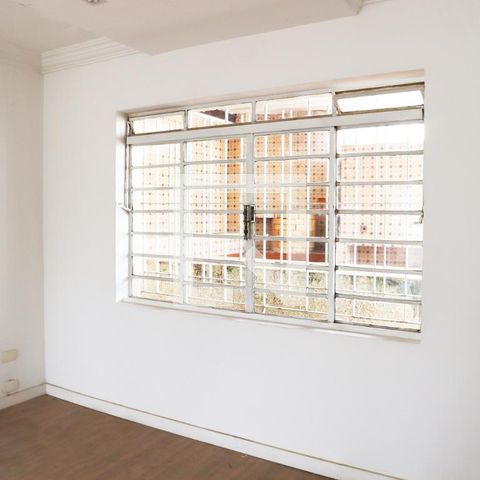 Casa à venda com 420m², 4 quartos e 4 vagasSala