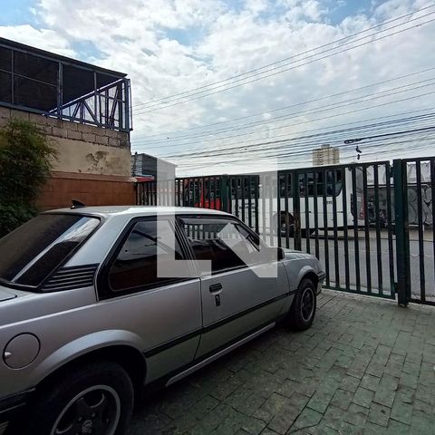 Casa à venda com 515m², 3 quartos e 2 vagas Casa à venda com 515m², 3 quartos e 2 vagasGaragem