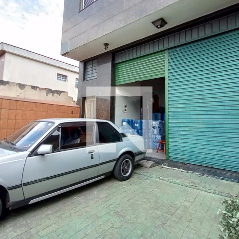 Casa à venda com 515m², 3 quartos e 2 vagas Casa à venda com 515m², 3 quartos e 2 vagasGaragem e Salão 1