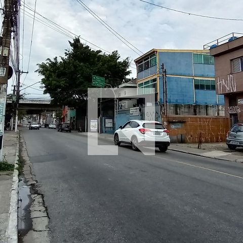 Casa à venda com 515m², 3 quartos e 2 vagas Casa à venda com 515m², 3 quartos e 2 vagasVista da Rua 1
