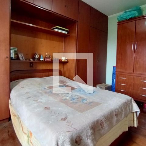 Casa à venda com 515m², 3 quartos e 2 vagas Casa à venda com 515m², 3 quartos e 2 vagasQuarto 1 - Suíte