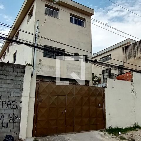 Casa à venda com 515m², 3 quartos e 2 vagas Casa à venda com 515m², 3 quartos e 2 vagasFachada 2