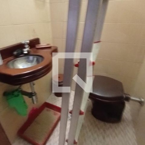 Casa à venda com 515m², 3 quartos e 2 vagas Casa à venda com 515m², 3 quartos e 2 vagasBanheiro 3 - Lavabo