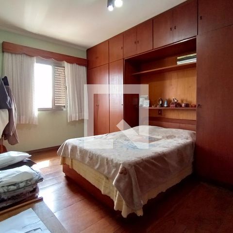 Casa à venda com 515m², 3 quartos e 2 vagas Casa à venda com 515m², 3 quartos e 2 vagasQuarto 1 - Suíte