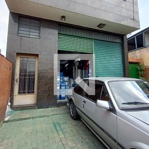 Casa à venda com 515m², 3 quartos e 2 vagas Casa à venda com 515m², 3 quartos e 2 vagasGaragem e Salão 1