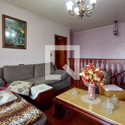Casa à venda com 515m², 3 quartos e 2 vagas Casa à venda com 515m², 3 quartos e 2 vagasSala de Estar