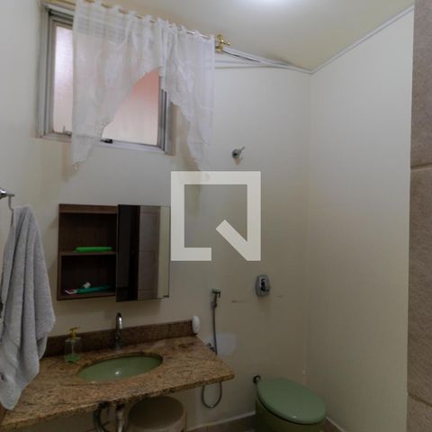 Casa para alugar com 628m², 5 quartos e 7 vagas Casa para alugar com 628m², 5 quartos e 7 vagasBanheiro 01