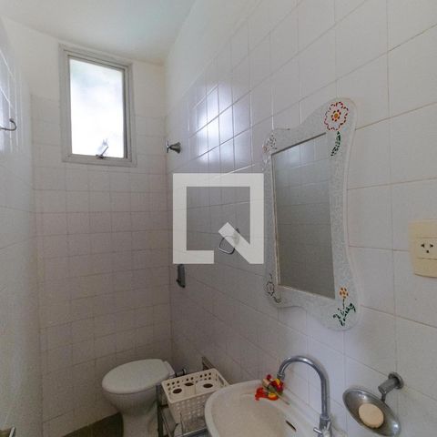 Casa para alugar com 628m², 5 quartos e 7 vagas Casa para alugar com 628m², 5 quartos e 7 vagasVestiário