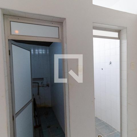Casa para alugar com 628m², 5 quartos e 7 vagas Casa para alugar com 628m², 5 quartos e 7 vagasSauna