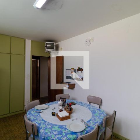 Casa para alugar com 628m², 5 quartos e 7 vagas Casa para alugar com 628m², 5 quartos e 7 vagasCopa