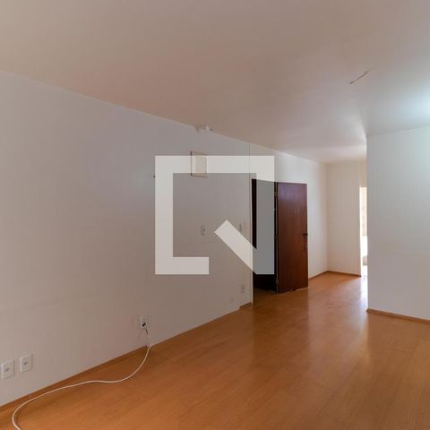Casa para alugar com 628m², 5 quartos e 7 vagas Casa para alugar com 628m², 5 quartos e 7 vagasSuíte 02