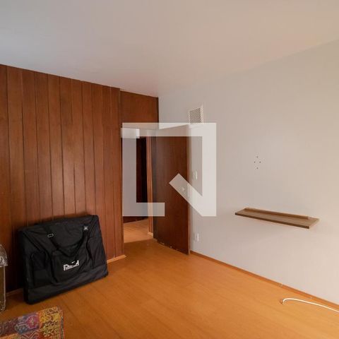 Casa para alugar com 628m², 5 quartos e 7 vagas Casa para alugar com 628m², 5 quartos e 7 vagasSuíte 01