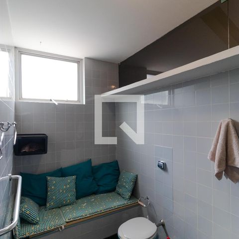 Casa para alugar com 628m², 5 quartos e 7 vagas Casa para alugar com 628m², 5 quartos e 7 vagasBanheiro da Suíte 01