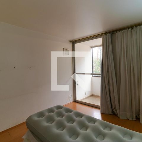 Casa para alugar com 628m², 5 quartos e 7 vagas Casa para alugar com 628m², 5 quartos e 7 vagasQuarto 01