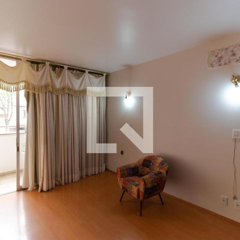 Casa para alugar com 628m², 5 quartos e 7 vagas Casa para alugar com 628m², 5 quartos e 7 vagasSuíte 01