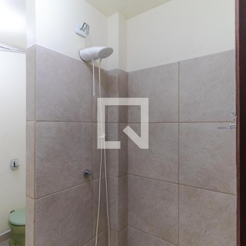 Casa para alugar com 628m², 5 quartos e 7 vagas Casa para alugar com 628m², 5 quartos e 7 vagasBanheiro 01