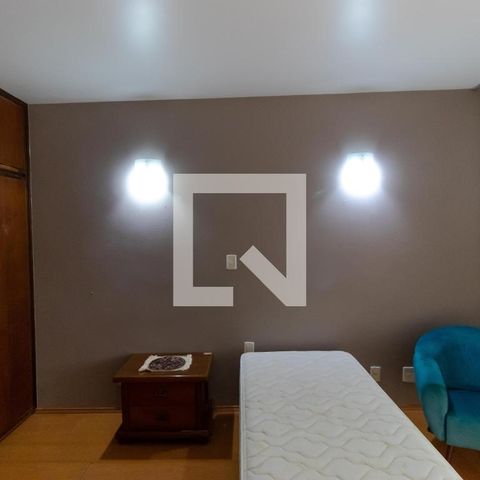 Casa para alugar com 628m², 5 quartos e 7 vagas Casa para alugar com 628m², 5 quartos e 7 vagasQuarto 02