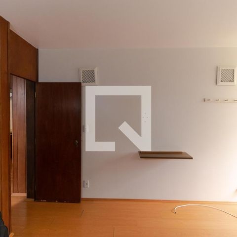Casa para alugar com 628m², 5 quartos e 7 vagas Casa para alugar com 628m², 5 quartos e 7 vagasSuíte 01
