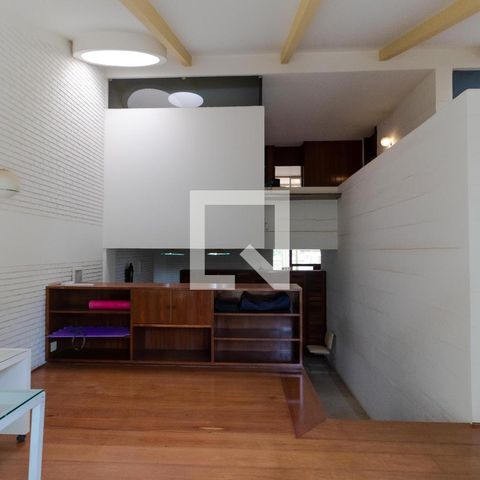 Casa para alugar com 628m², 5 quartos e 7 vagas Casa para alugar com 628m², 5 quartos e 7 vagasSalas