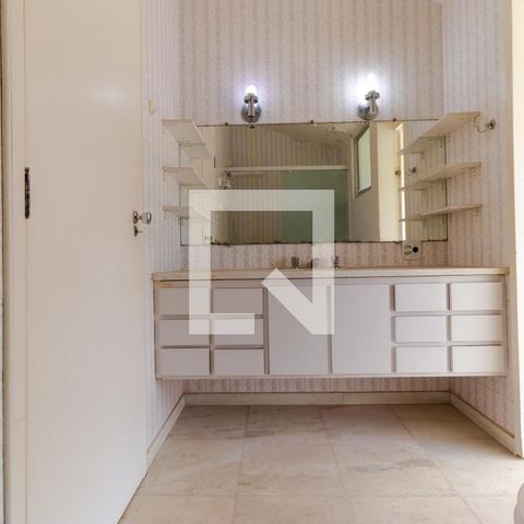 Casa para alugar com 628m², 5 quartos e 7 vagas Casa para alugar com 628m², 5 quartos e 7 vagasBanheiro da Suíte 02